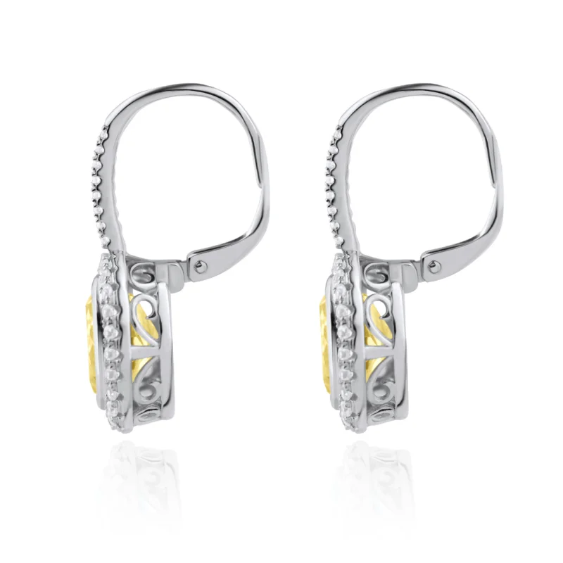Boucles serties d'un Péridot synthétique